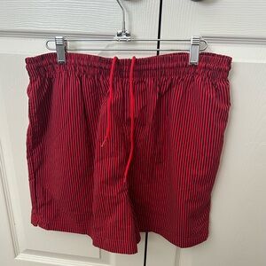 NEVER WORN. VINTAGE Men’s SKYR Sport shorts